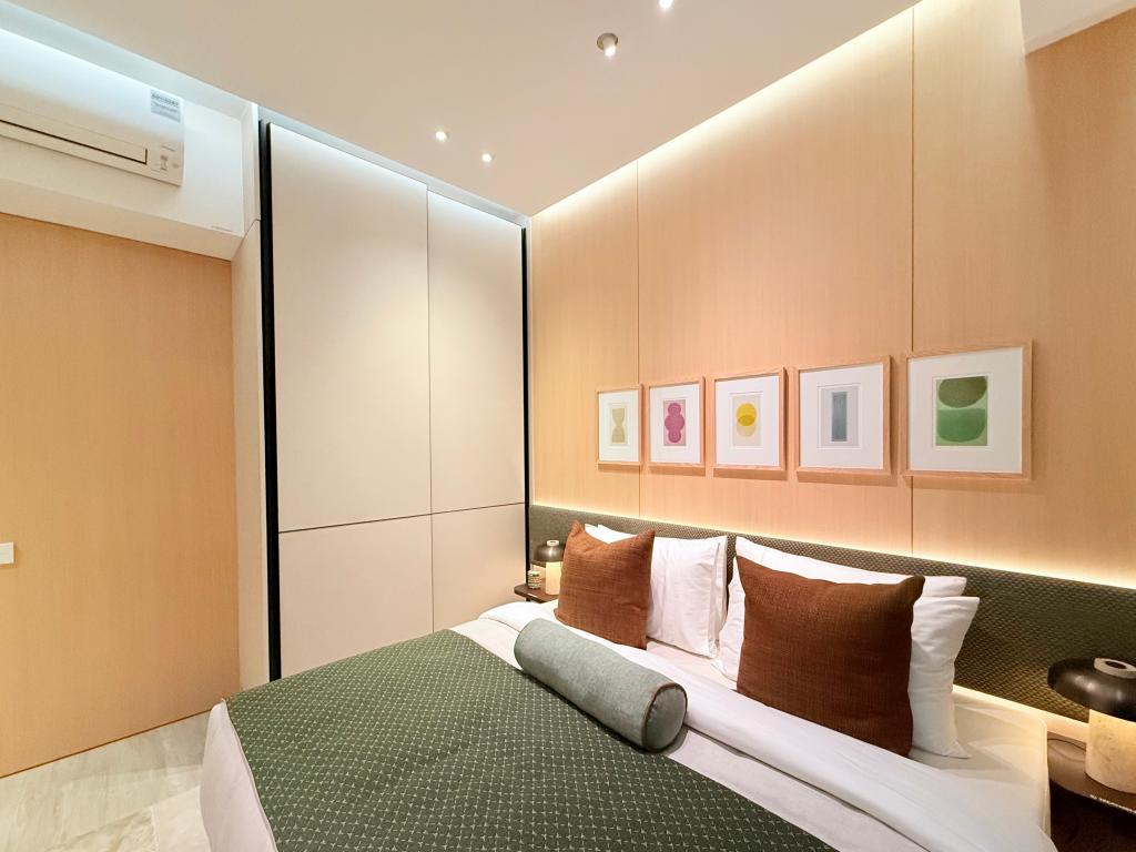 Canberra Crescent – Wardrobe